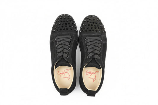 Louboutin shoes din