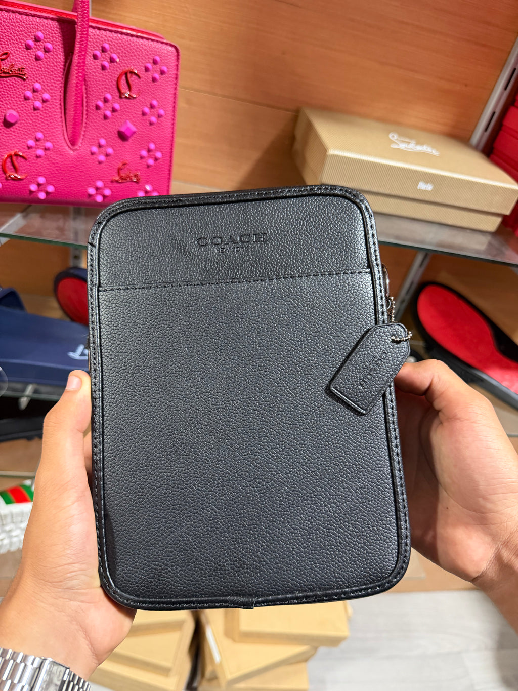 Coach bag ( Coach Tech Case in Signature Canvas )
