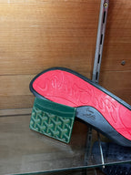 Pck claquette Louboutin + Porte carte goyard
