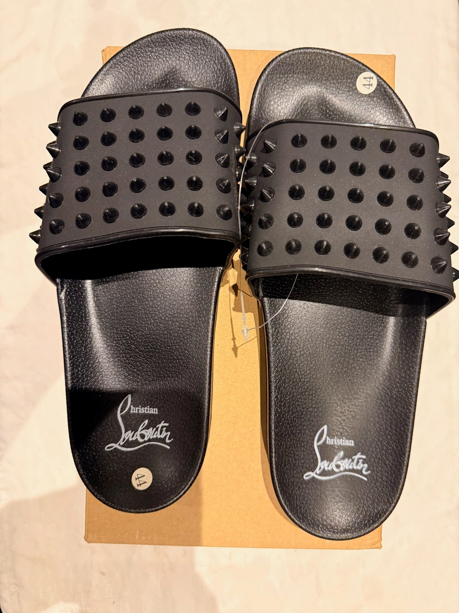 claquette louboutin
